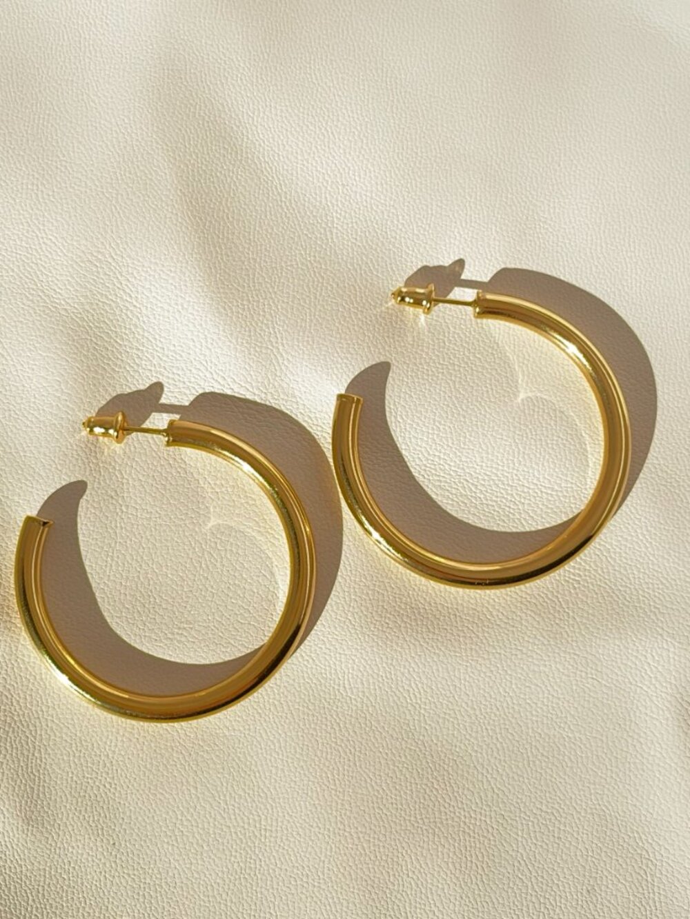 Aouri Chunky Hoop Earrings 42mm | 18K Gold Plated | New